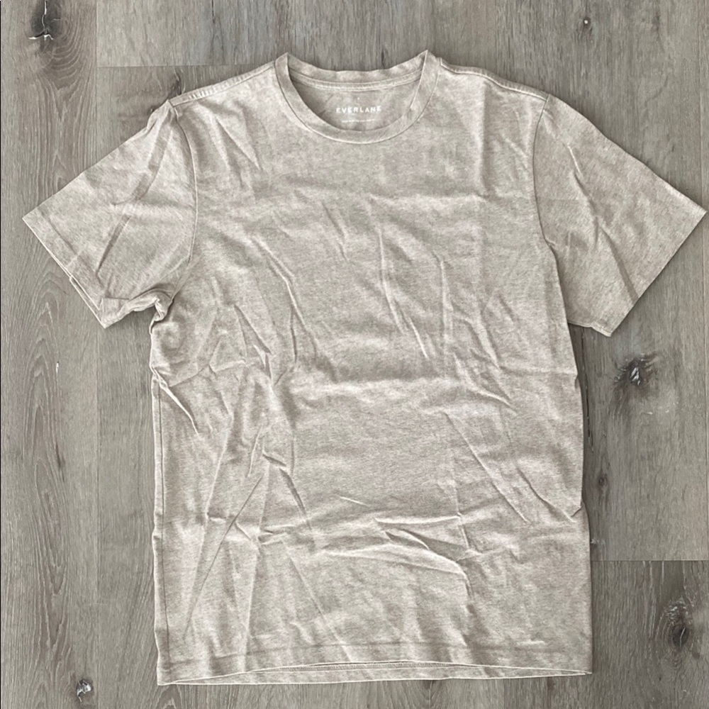 Everlane Men's Beige T-Shirt